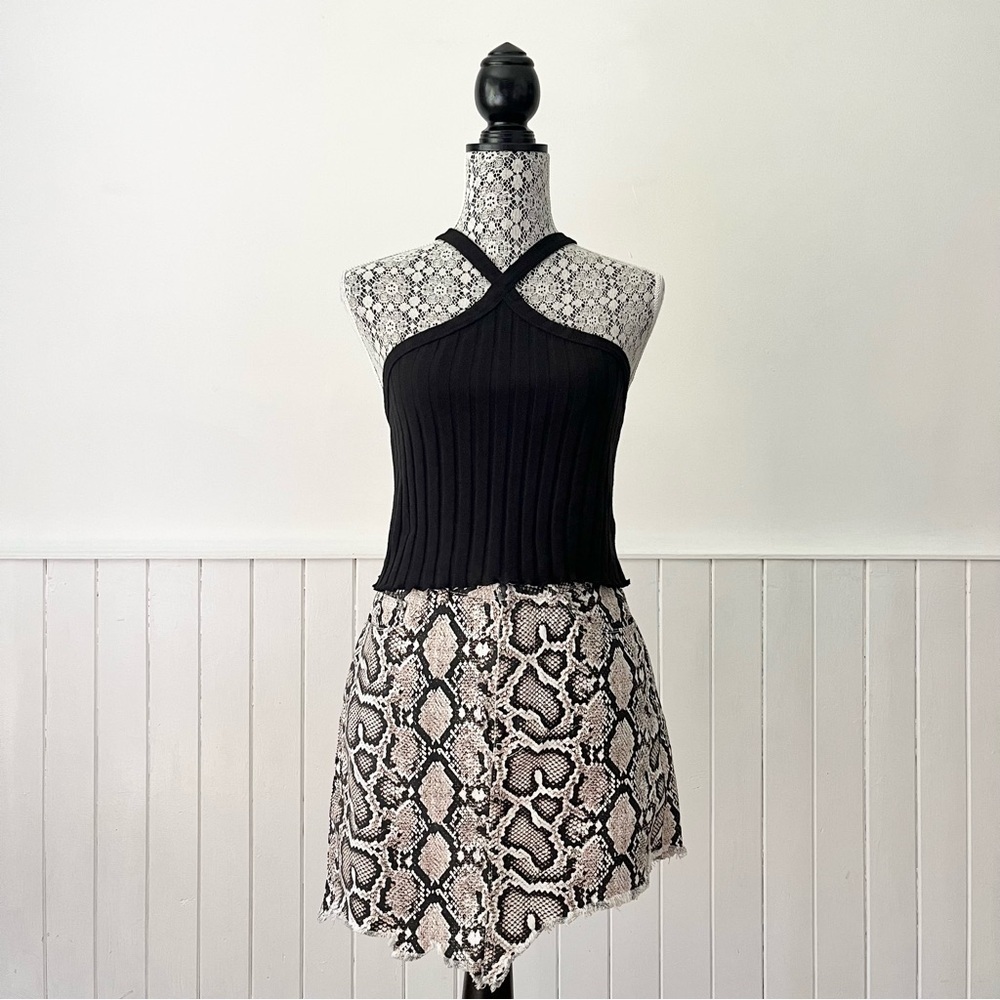 Zara Black Ribbed Halter Neck Crop Top Size M